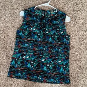 GUC Tahari Sleevless Blouse‎ with Keyhole Back